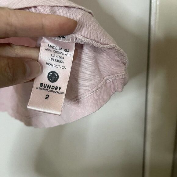 SUNDRY pink hearts flutter short sleeve shirt size 2 Medium - Picture 6 of 7